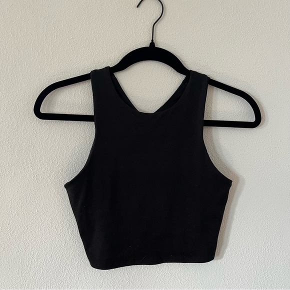 Kyodan Cropped Black Active Top with Built in Sports Bra - Picture 4 of 5